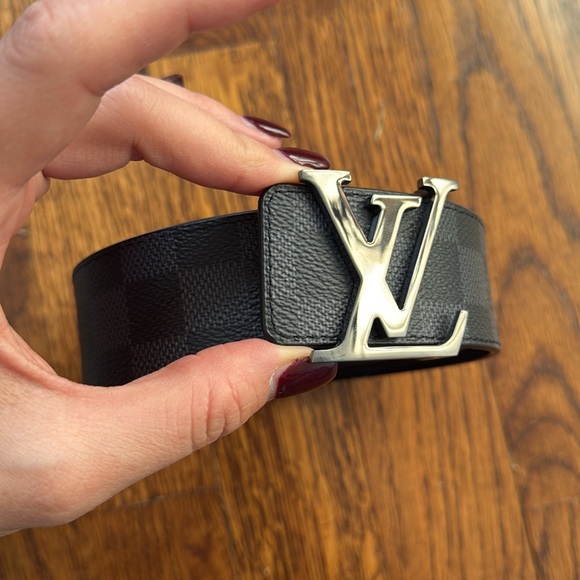 Louis Vuitton LV Initiales Silver Buckle Reversible Belt Size 100/40 - Picture 2 of 10